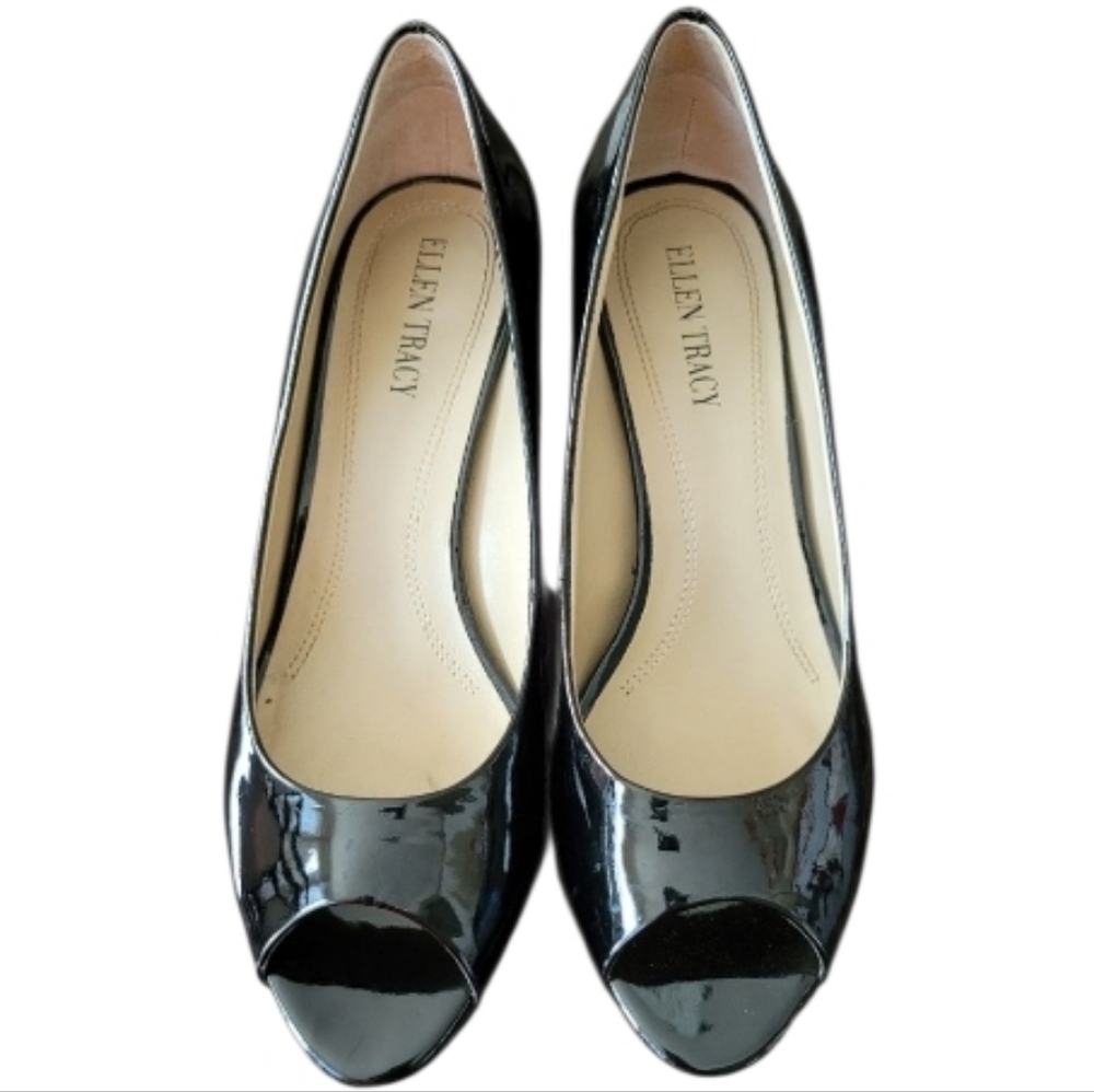 Ellen Tracy Vanna patent leather pump‎